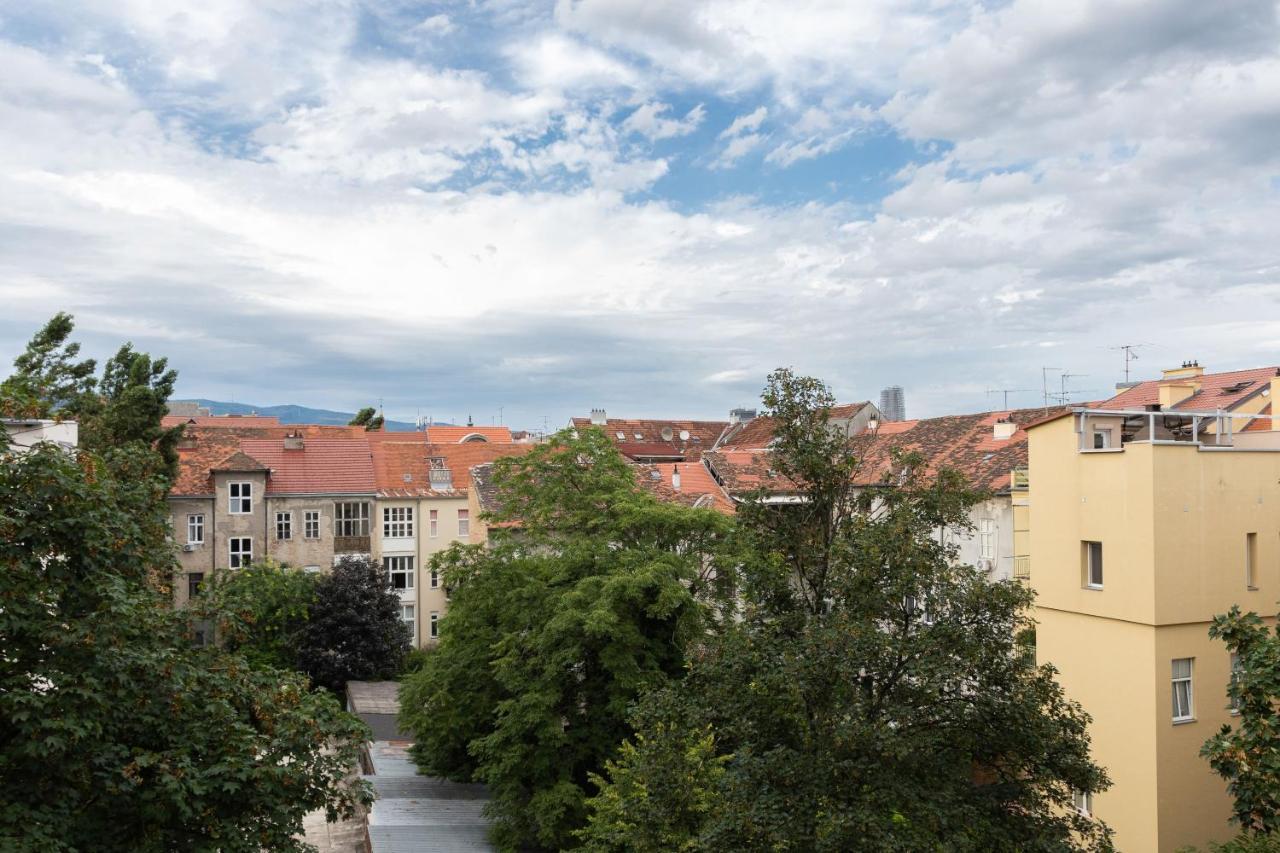 Bright And Modern Apartments In City Center Zagreb Exterior foto